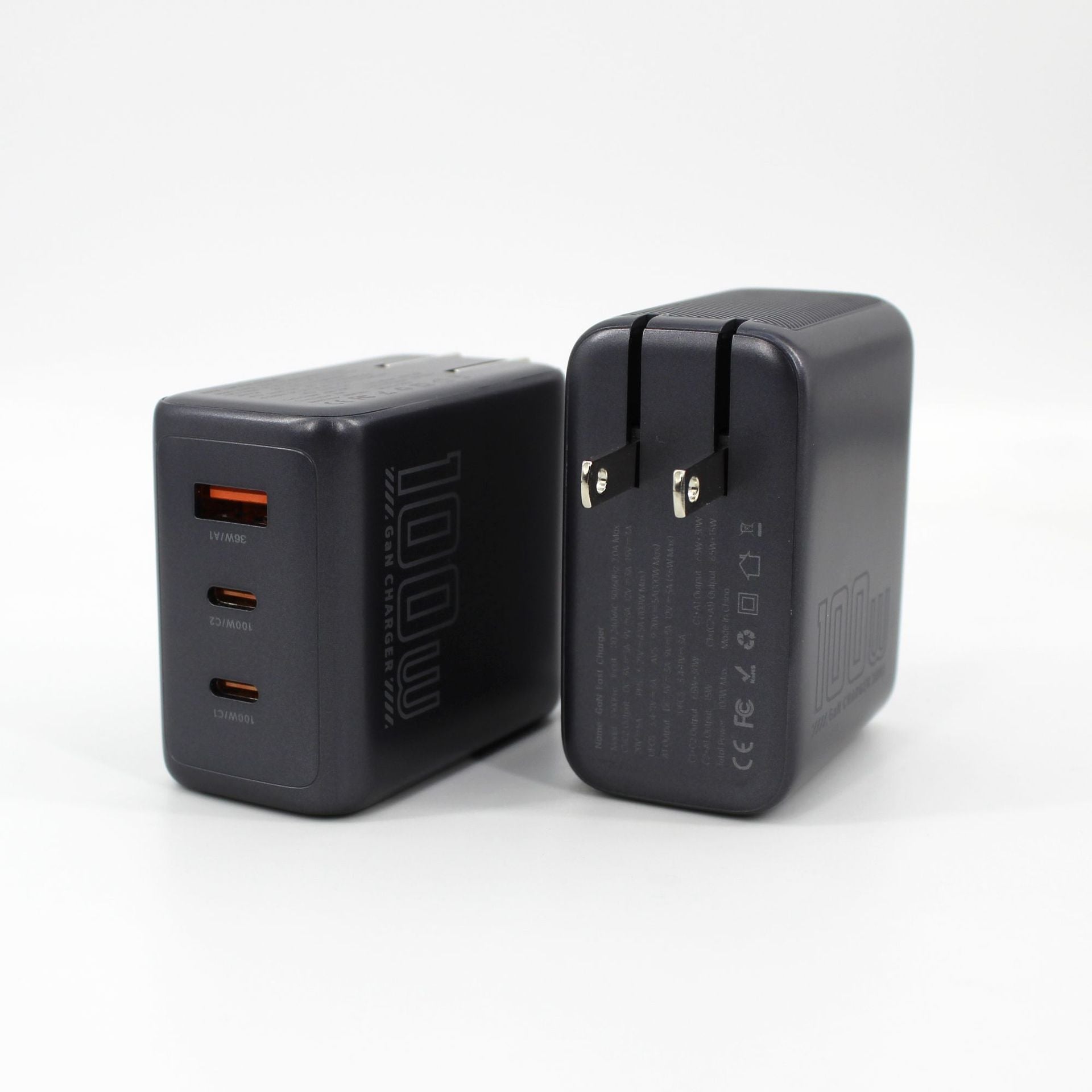100W screen tri-port GaN fast charger