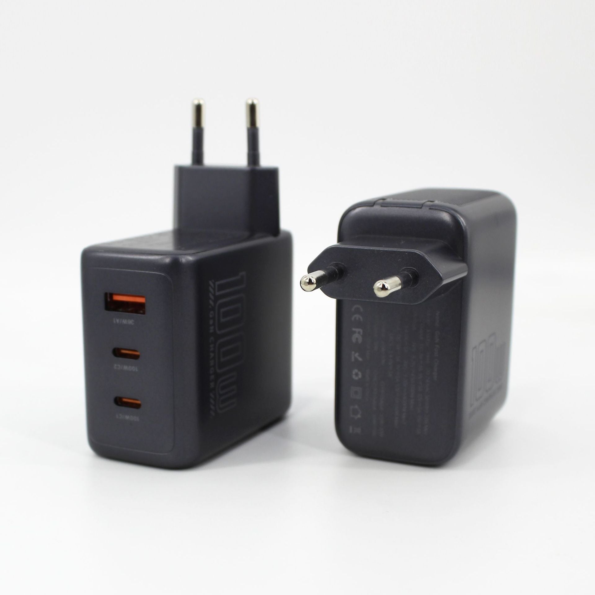 100W screen tri-port GaN fast charger
