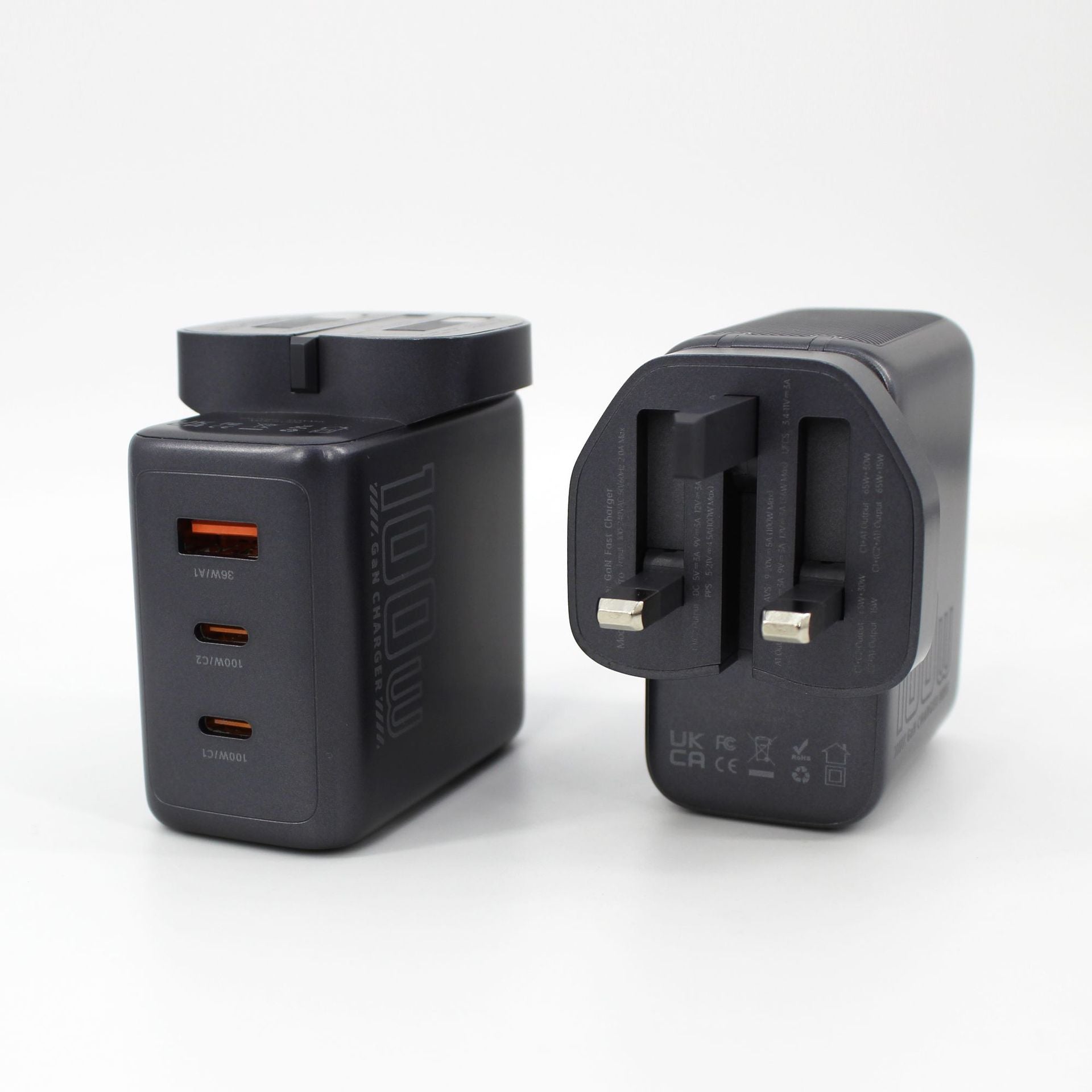 100W screen tri-port GaN fast charger